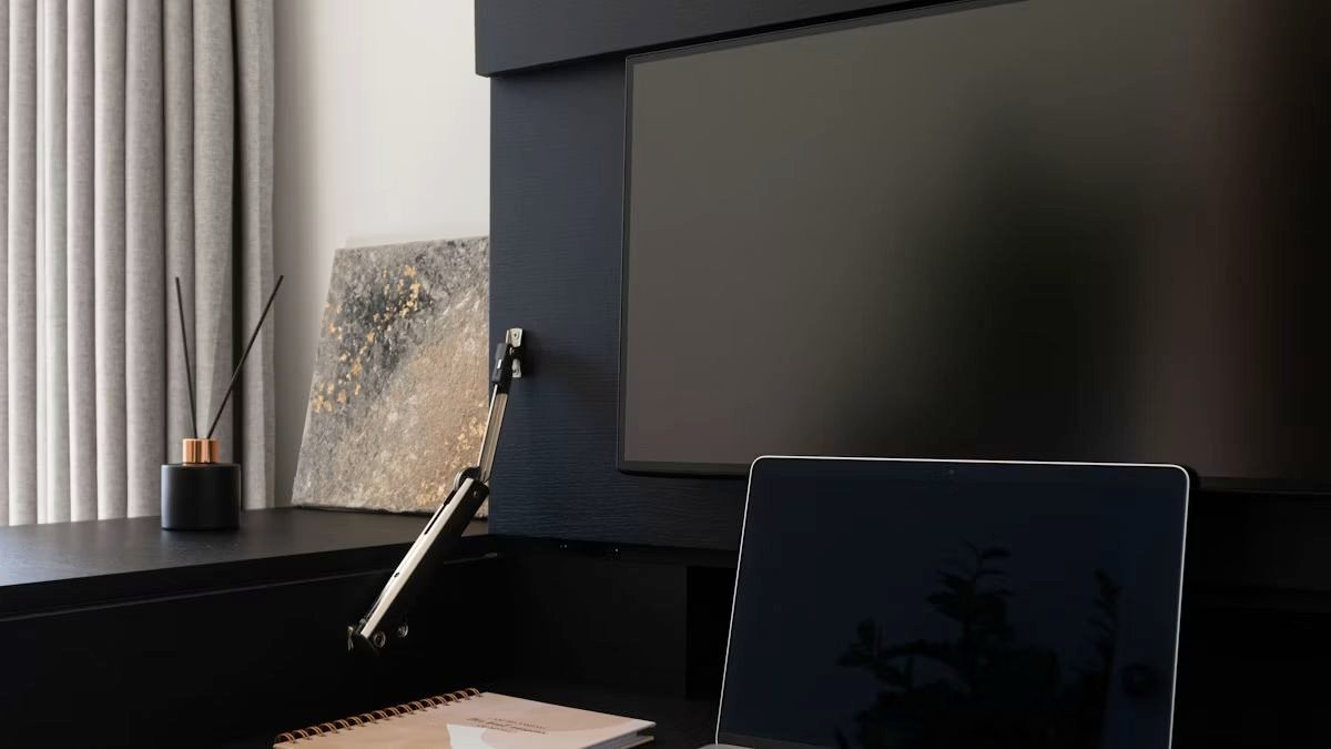 Windows 10 Extended Security Updates key dates through October 2027